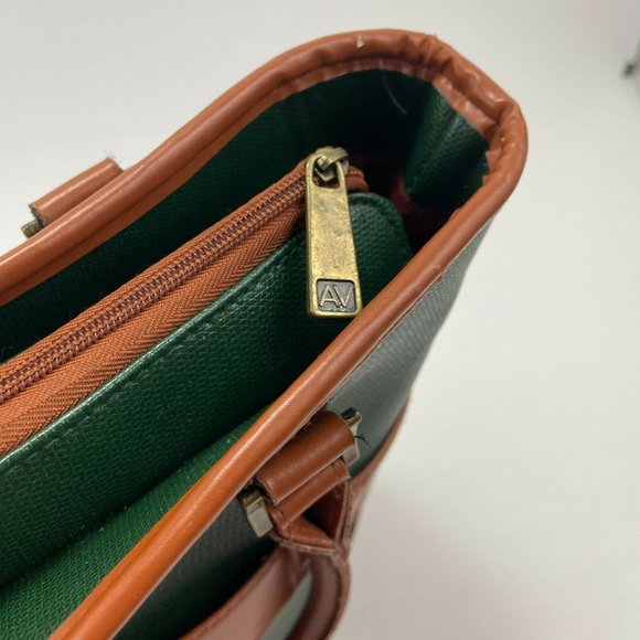 ADRIENNE VITTADINI Women's Large Green & Brown 2 Handle Top Zip Closure Tote Bag - Picture 6 of 12